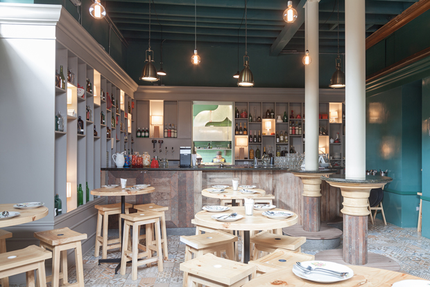 Isolina-WORLD-2016-INTERIOR